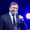 Conquista: Cantor Amado Batista passa por um grande susto antes do show.