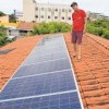 Aneel amplia prazo para debate sobre regra que pode taxar energia solar em casa.