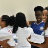Estudantes da rede estadual com bom desempenho vão receber bolsa de R$ 200.