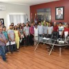 Prefeito Jairo Magalhães entrega documentação para empresários do Centro Industrial.