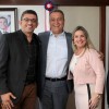 Governador ouve pedidos de Iuiu afirma que assinar? Ordem de Servi?o para obra de pavimenta??o.