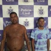 Pai e filho s?o presos suspeitos de tr?fico de drogas em Guanambi.