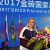 For?a da mulher baiana: a deputada Ivana Bastos discursa pelo Brasil na IX Confer?ncia dos BRICS na China.