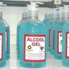 Universidade transforma bebidas apreendidas pela Receita Federal em álcool gel.