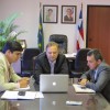 Deputado Vitor Bonfim e Prefeito Charles Fernandes garantem equipamentos para Hospital Municipal.