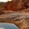 Obra que seria para começar em agosto fica na promessa e populares fecham estrada de Licínio de Almeida à Urandi.