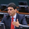 Deputados Sergio Brito e Claudio Cajado cestão entre os que mais faltaram no primeiro semestre.