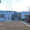 Funcionários de empresa contratada pela prefeitura de Igaporã denunciam atrasos de salários.