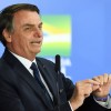 Pagamento do 13º do Bolsa Família está garantido, diz Bolsonaro.