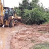 Ap?s mais de 100 mil?metros de chuva durante a madrugada, Secretaria de Infraestrutura realiza a??es emergenciais em pon