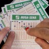 Mega-Sena acumula e pr?mio chega a R$ 77 milh?es para sorteio de quarta.