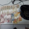 Adolescente é apreendido com drogas em Caetité.