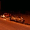 Carro bate em poste e pega fogo em Guanambi.