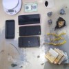 Homem suspeito de tráfico de drogas é preso em Guanambi.