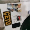 Mulher é presa com drogas em Guanambi.