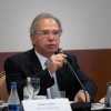 Auxílio emergencial será prorrogado por 3 meses, diz Guedes.