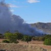 Bombeiros e Smtran controlaram incêndio no lixão de Guanambi.