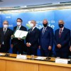 Governo formaliza contrato com Fiocruz para vacina de Oxford.