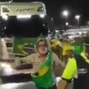 Bolsonaristas invadem Esplanada com gritos contra STF.
