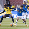 Em jogo nervoso, Brasil empata com o Equador.