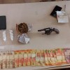 Quadrilha de grupo criminoso é presa com drogas em Itambé.