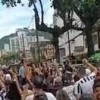 Torcida do Santos ataca Lula durante velório de Pelé; assista.