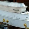 Caixões funerários são achados no lixão de Guanambi.