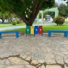 Câmara de Guanambi Instala Lixeiras em seu Jardim.