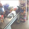 Guanambi: Homem assalta supermercado no bairro Belo Horizonte.