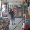 Homem assalta supermercado em Guanambi.