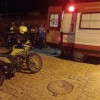 Moto bate em cachorro e deixa uma pessoa ferida em Guanambi.