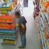 Homem é flagrado furtando café em sacolão de Guanambi.