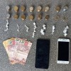 Trio suspeito de tráfico é preso em Candiba.