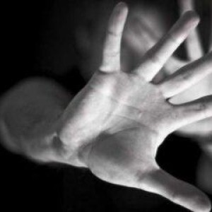 Mulher é agredida com soco na boca pelo marido em Guanambi.