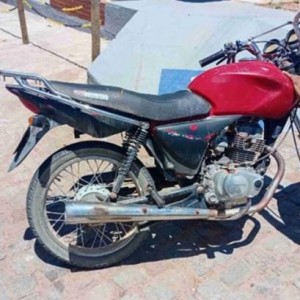 Jovem é detido em Guanambi com motocicleta furtada em Matina.