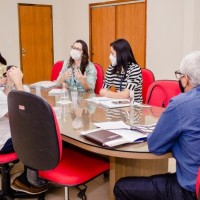 Em reunião, Prefeitura de Caetité sinaliza a possibilidade da oferta de cursos profissionalizantes em parceria com o Senac. - Foto 1 Em reunião, Prefeitura de Caetité sinaliza a possibilidade da oferta de cursos profissionalizantes em parceria com o Senac. - Foto 1