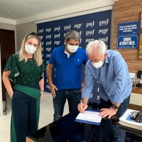 A convite do senador Otto Alencar e da deputada Ivana Bastos, Charles Novais se filia ao PSD. - Foto 1 A convite do senador Otto Alencar e da deputada Ivana Bastos, Charles Novais se filia ao PSD. - Foto 1