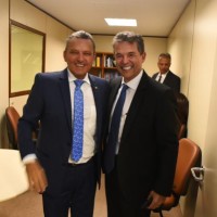 Deputado Federal Charles Fernandes é empossado para exercer o 2º mandato na Câmara Federal. - Foto 2 Deputado Federal Charles Fernandes é empossado para exercer o 2º mandato na Câmara Federal. - Foto 2