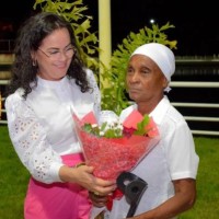 A Prefeitura de Candiba ofereceu uma noite especial às mulheres do município para comemorar o Dia Internacional da Mulher. - Foto 3 A Prefeitura de Candiba ofereceu uma noite especial às mulheres do município para comemorar o Dia Internacional da Mulher. - Foto 3