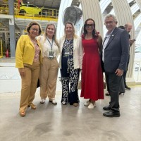 A Bahia volta a ser referência em desenvolvimento e inovação”, afirma Ivana Bastos na inauguração da fábrica da BYD. - Foto 1 A Bahia volta a ser referência em desenvolvimento e inovação”, afirma Ivana Bastos na inauguração da fábrica da BYD. - Foto 1