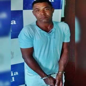 Candiba: homem ? preso ap?s amea?ar mulher com faca em Pil?es.
