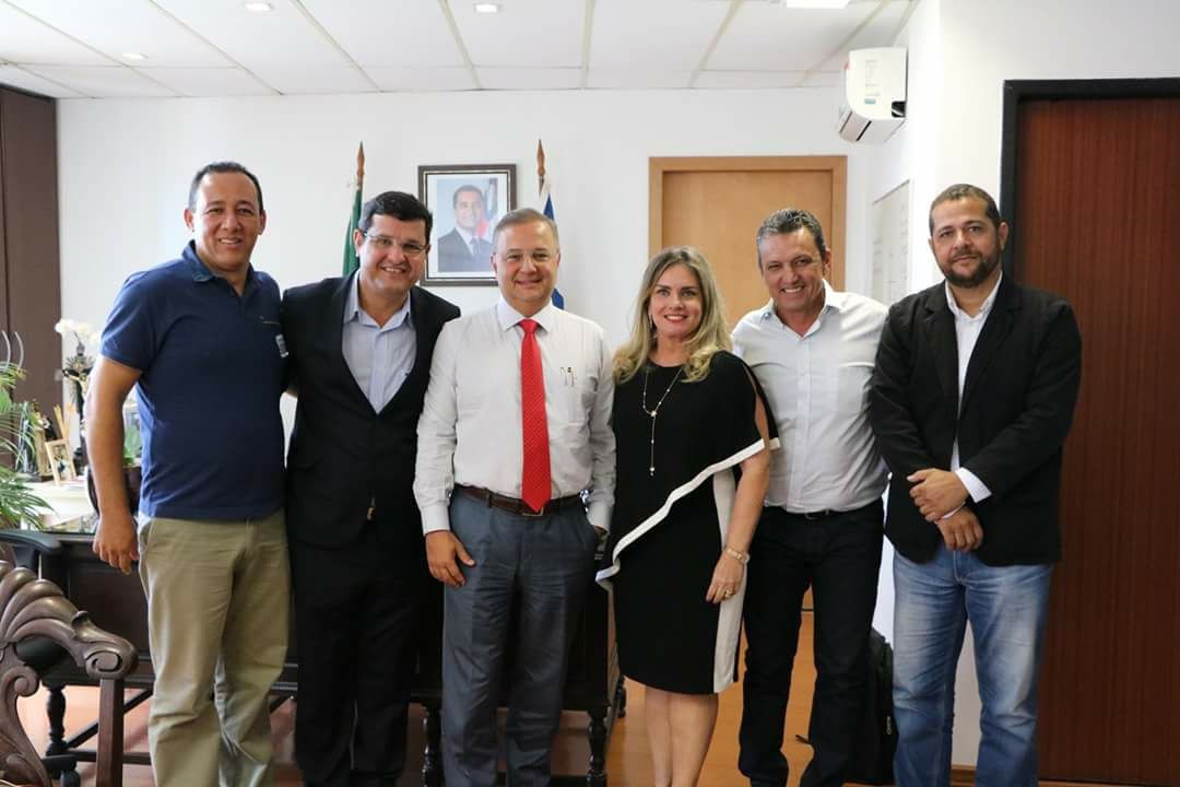 Jairo Magalh?es, Ivana Bastos e Secret?rio de Sa?de buscam melhorias e investimentos para Guanambi.