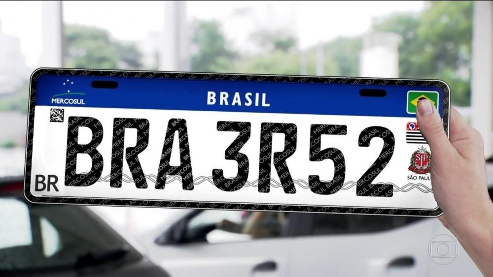 Novo modelo de placas de ve?culos, padr?o Mercosul, come?a a valer em 1? de setembro.