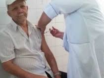 Ap?s primeiro ?Dia D? de vacina??o contra v?rus da gripe, Guanambi alcan?a 60,45% de imuniza??o do p?blico alvo.