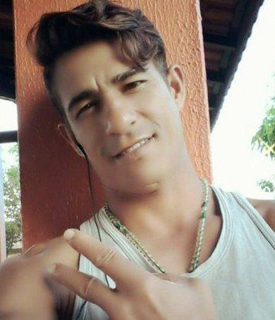 Homem tem bra?o decepado em grave acidente de moto em Lic?nio de Almeida.