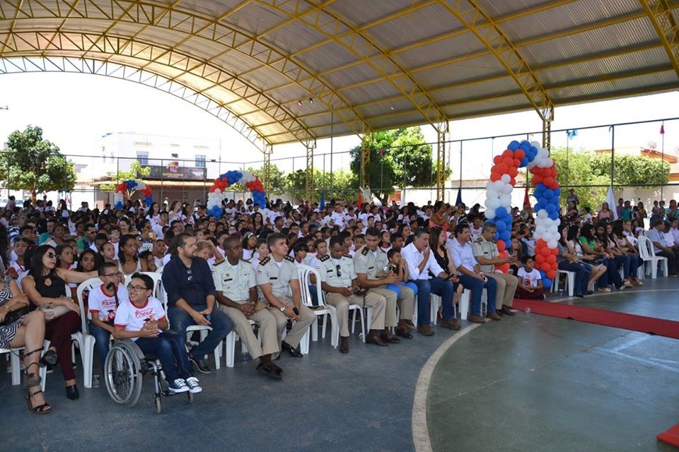 Guanambi: 17º Batalhão e Prefeitura de Guanambi realizam diplomação do Proerd à alunos do município.
