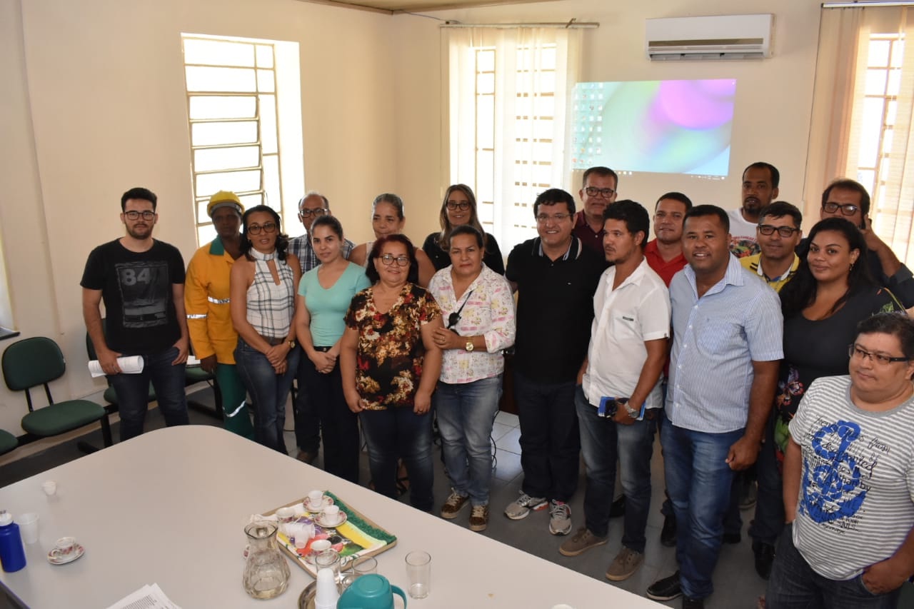 Prefeito de Guanambi participa de reunião de Conselho Municipal do Meio Ambiente e esclarece posição sobre a BAMIN.