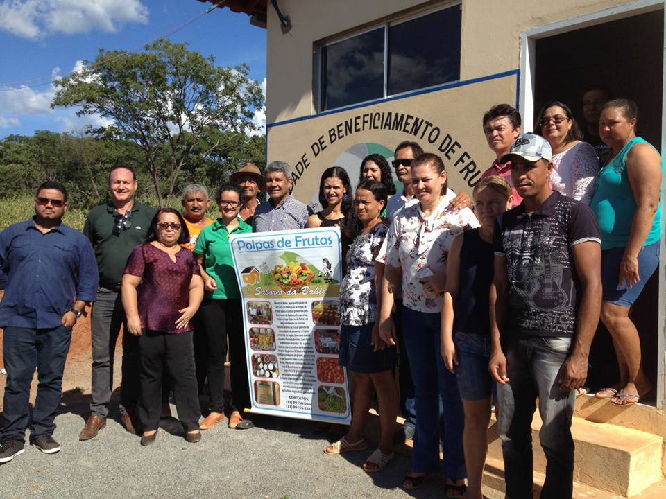 Ap?s pedido de Ivana, secret?rio visita comunidade rural de Urandi.