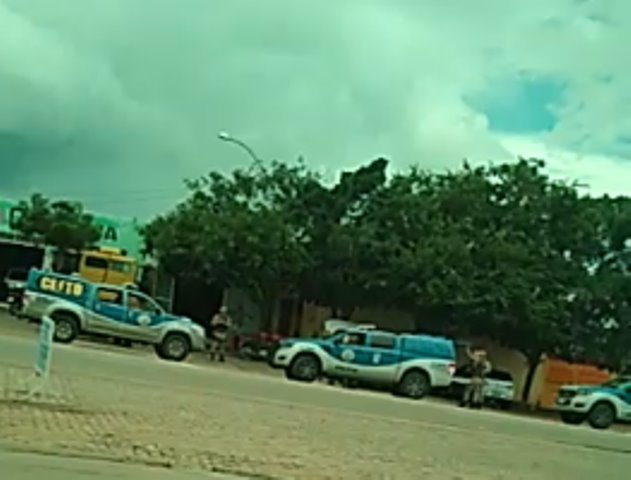 Polícia prende homem acusado de assassinato em Guanambi.