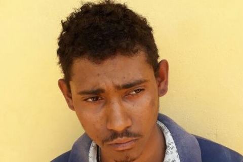 Caculeense de 21 anos é preso por agentes da Polícia Militar suspeito de tráfico do drogas.
